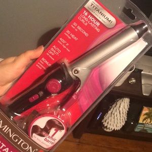 Remington 1” titanium curling iron
